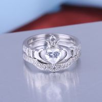 https://fr.tradekey.com/product_view/925-Silver-Sterling-Rings-Set-For-Women-And-Men-With-Top-Quality-Aaa-Cz-9746567.html