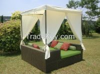 Balinese-style Synthetic Rattan Outdoor Garden Day Bed Lounge