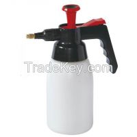 Plastic water sprayer for garden use