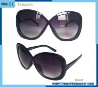 2016 New Fashion uv400/women plastic sunglasses/brazil/made in china/hot