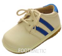 FOOTKINETIC tennis shoes for infant