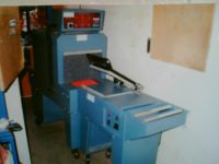 shrink machine with L sealer