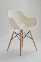 Modern Design White DSW Eiffel Plastic and Wood Chair