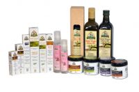 Vegetable Oils 100% Organic.  Flower hydrolats. Extra virgin Olive Oil, Clay and Black Soap