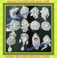 Factory Supply Wholesale Lucky Crystal Rhinestone Pin Brooch Strass Brooch for Lady