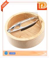 https://www.tradekey.com/product_view/2-piece-Walnut-Set-s-s-Clamp-And-Rounded-Wooden-Holder--8535960.html