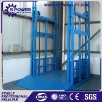 electric vertical hydraulic warehouse gurde rail cargo lift