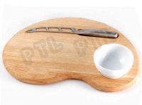 Lovely 3-piece Cheese Set With Heart-shaped Chopping Board