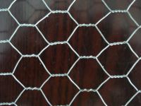 Galvanized wire mesh fence