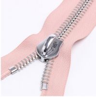 Silvery Metal Zipper in big teeth