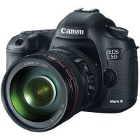 EOS 5D Mark III DSLR Camera with 24-105mm Lens