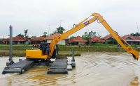 amphibious excavator