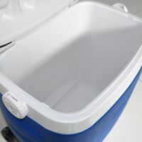 New 36l Pulling Styrofoam Cooler Box With Wheels 