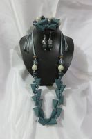 LCS-170053=A Set of 39.5 inches Adjustable Necklace, 7 inches Garter Bracelet and Dangle Hook Earrings