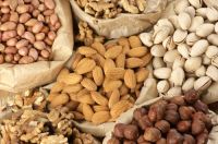 Sweet California Almond nut / Cashew nuts / Walnuts Available at FACTORY PRICE