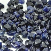 Rough uncut blue sapphire for sae