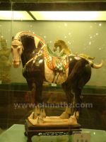 https://ar.tradekey.com/product_view/Antique-Craftthe-Black-glazed-Heading-Backwards-Horse-chinese-Horse--409542.html