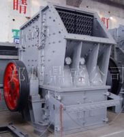 Single-stage fine crusher