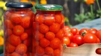 VIETNAMESE FRESH CANNED CHERRY TOMATOES IN NUTRIENT-RICH TOMATO JUICE - CANNED FOR COOKING