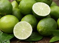 NATURAL SEEDLESS LIME / ZESTY AND AROMATIC / MADE IN VIETNAM