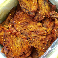 TENDER AND FLAVORFUL BEEF JERKY / READY-TO-EAT & HEALTHY SNACK / BEST WHOLESALE SUPPLIER DEALS / MADE IN VIETNAM 