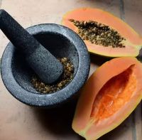 CRISPY AND HEALTHY PAPAYA SEEDS / VIETNAMESE SPECIALTY / EXCELLENT VALUE / MADE IN VIETNAM