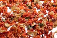 HEALTHY AND NATURAL FREE-DRIED CHICKEN WITH VEGETABLES / TASTY PET SNACK / LONG SHELF LIFE / MADE IN VIETNAM