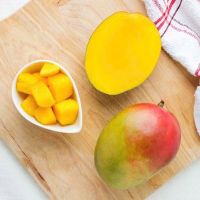 TENDER AND SWEET FRESH MANGO / ORGANICALLY GROWN / AFFORDABLE PRICE / MADE IN VIETNAM
