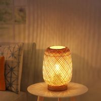 ELEGANTLY CRAFTED BAMBOO LAMP FOR COZY LIGHTING / HANDMADE DESIGN / ECO-FRIENDLY MATERIALS / MADE IN VIETNAM