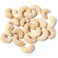 HIGH-QUALITY CASHEW NUTS, ROASTED OR RAW, VERSATILE USE, GREAT FOR BAKING, STIR-FRIES & TRAIL MIXES