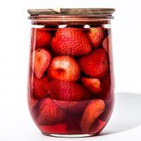 PURE CANNED STRAWBERRIES / ANTIOXIDANT BOOST / CLEAN LABEL / PLANT-BASED