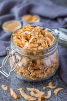 GOLDEN AND CRISPY DRIED COCONUT / NATURAL / CLEAN LABEL / PLANT-BASED