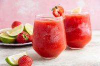 PURE FROZEN STRAWBERRY / NATURAL SWEETNESS / CLEAN LABEL / PLANT-BASED