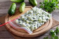 CUCUMBER FREEZE / COLD-PRESSED CUCUMBER / SKIN CALMING / CLEAN INGREDIENTS / PLANT-DERIVED