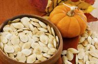 ROASTED PUMPKIN SEEDS / PLANT PROTEIN / ANTIOXIDANT-RICH / CLEAN SNACK