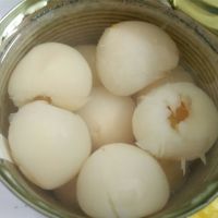 WHOLE LYCHEE FRUIT IN LIGHT SYRUP / CLEAN LABEL / READY TO SERVE