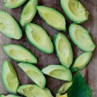 VIETNAM FROZEN AVOCADO / WHOLE FRUIT / CLEANLY PROCESSED