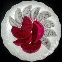 frozen white and red dragon fruit with seed from Thailand 1kg per bag, 10 kg per carton 24 months shelf life
