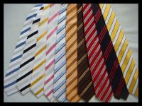 Silk woven tie