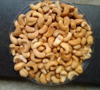 High quality Processed Cashew Nuts and Kernels - size W180/W240/W320/W450 - origin Vietnam 