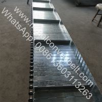 Heavy Duty Chain Plate Conveyor Belt Driven by Sprockets