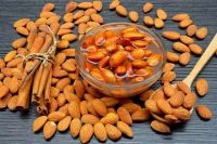 ALMOND NUTS