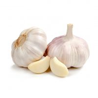White Garlic 10kg / Carton. 10kg / Mesh Bags Year Round from ZA 0.6 Kg