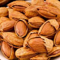 Sells Fresh Healthy Large-Grain Almonds Made In South Africa With A Strong Airtight Packaging