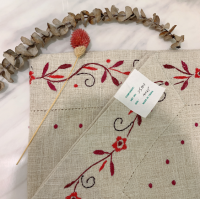 High quality classic 100% linen table runner hand-made color embroidery
