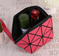 COMPACT COSMETIC BAG