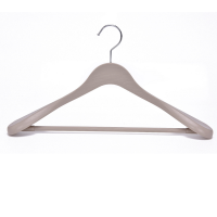 EISHO NATURE COLOR PLASTIC HANGER WITH WIDER SHOULDER