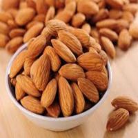 New Harvest Quality Raw Almonds Nuts