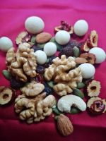 fresh or dried walnut kernels in bulk stock for selling