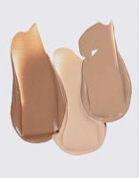 3 different skin tones of good make-up effect liquid foundation